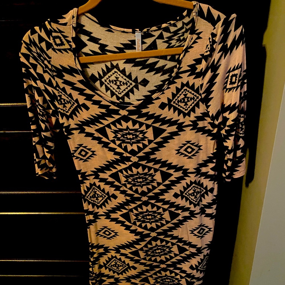 Lightweight top or sweaterdress